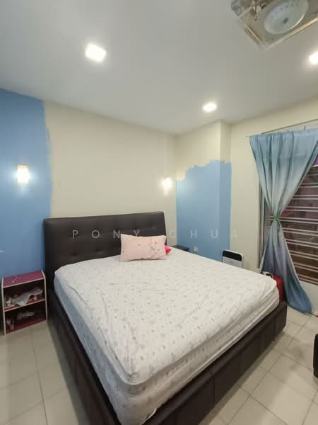 Rumah Teres 2 Tingkat untuk Dijual di Taman Scientex Pasir Gudang (Pasir Gudang) - Pony Chua - Bedroom - PropertyGuru.com.my