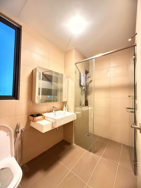 Kondominium untuk Disewa di Kuchai Sentral - Monicss Yoon - Bathroom - PropertyGuru.com.my