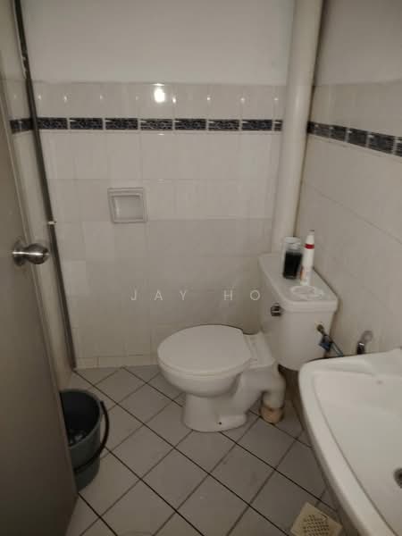 Rumah Teres 1 Tingkat untuk Disewa di Tampoi (Johor) - Jay Ho - Bathroom - PropertyGuru.com.my