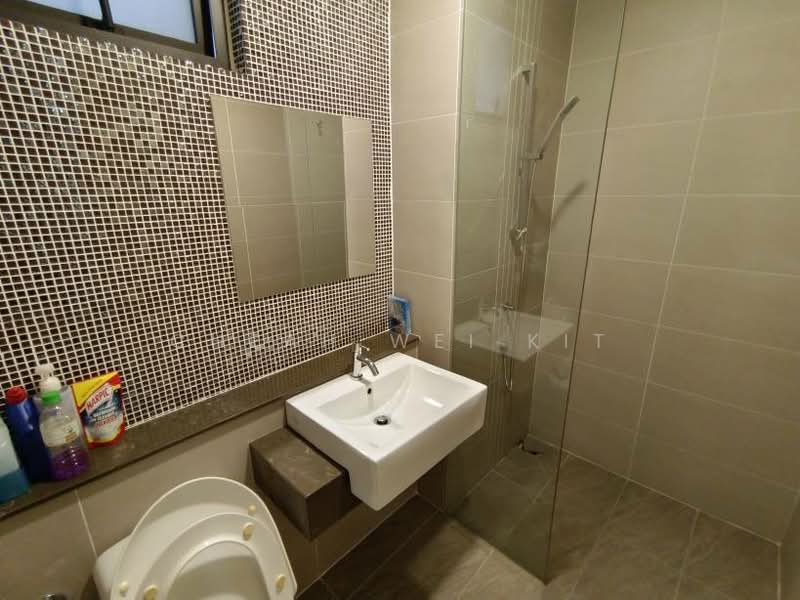 Service Residence for Sale at Nova Saujana - Cheah Wei Kit - Bathroom - PropertyGuru.com.my