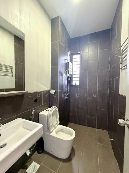 Rumah Teres 2 Tingkat untuk Dijual di Iskandar Puteri (Nusajaya) (Johor) - Joyce Ong - Bathroom - PropertyGuru.com.my