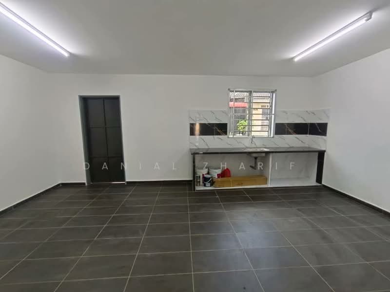 1-storey Terraced House for Sale in Taman Kobis (Kulim) - Danial Zharif - Kitchen - PropertyGuru.com.my