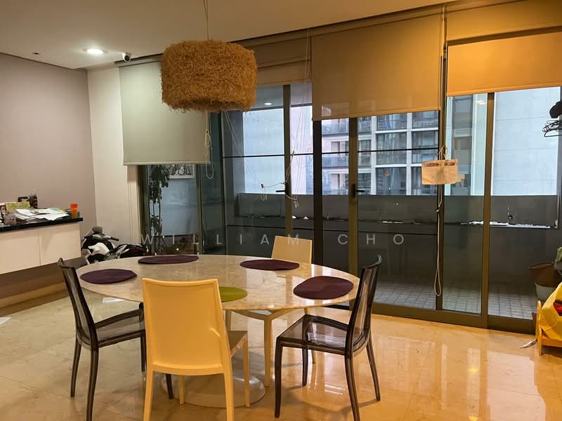Kondominium untuk Dijual di The Capsquare Residences - William Cho - Dining Room - PropertyGuru.com.my
