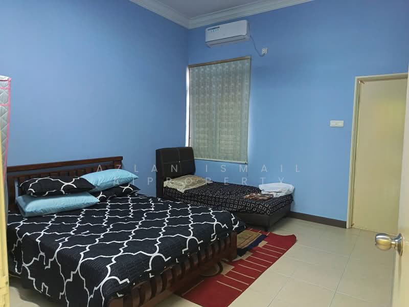 Rumah Teres 2 Tingkat untuk Dijual di Setia Tropika (Johor Bahru) - Azlan Ismail aiproperty - Bedroom - PropertyGuru.com.my
