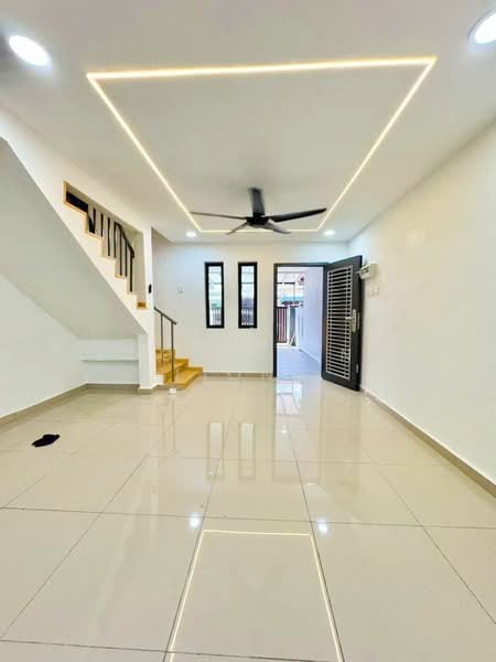 Rumah Teres 2 Tingkat untuk Dijual di Taman Kota Masai (Pasir Gudang) - Loong Hing Liong - Living Room - PropertyGuru.com.my