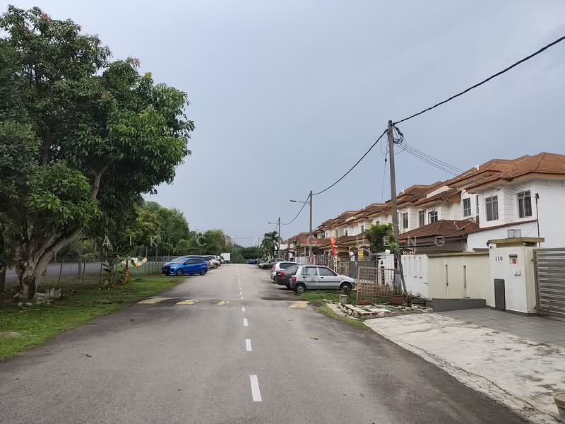 2-storey Terraced House for Sale in Bandar Bukit Puchong (Puchong) - Aik Chang Heng - Exterior - PropertyGuru.com.my