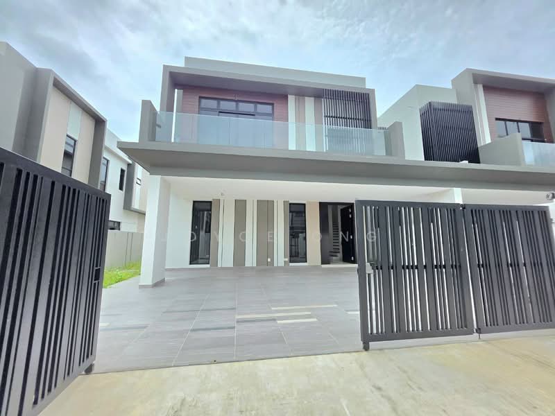 Rumah Berkembar untuk Dijual di Taman Sutera Utama (Skudai) - Joyce Ong - Exterior - PropertyGuru.com.my