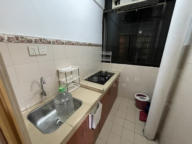 Kondominium untuk Disewa di Sri Putramas - Ahmad Nizam Abdullah - Kitchen - PropertyGuru.com.my