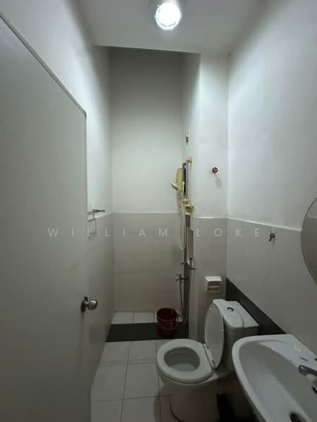 Rumah Teres 2 Tingkat untuk Disewa di Setia Tropika (Johor Bahru) - William Loke - Bathroom - PropertyGuru.com.my