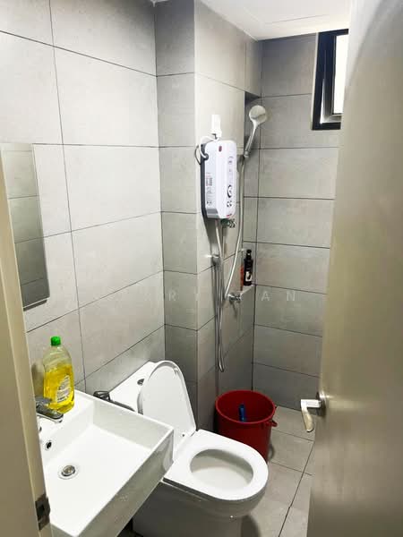 Service Residence for Rent at Vivo Executive Apartment - Jerry Tan - Bathroom - PropertyGuru.com.my
