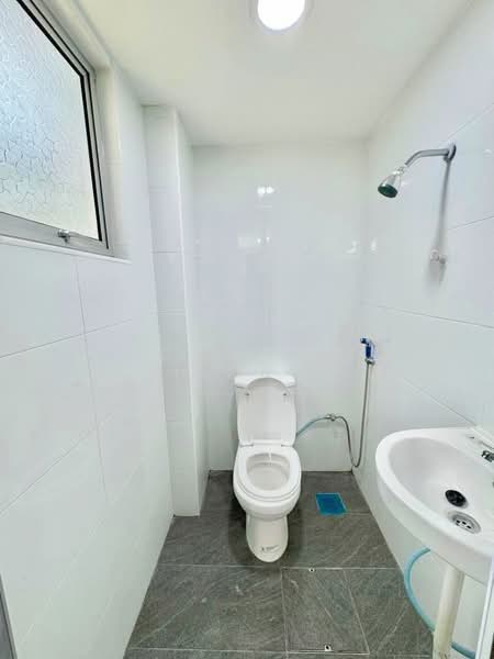 2-storey Terraced House for Sale in Taman Rinting (Masai) - Loong Hing Liong - Bathroom - PropertyGuru.com.my