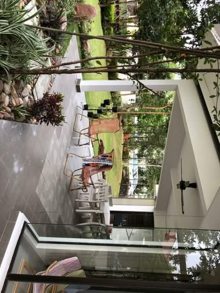 Untuk Dijual - Jade Hills