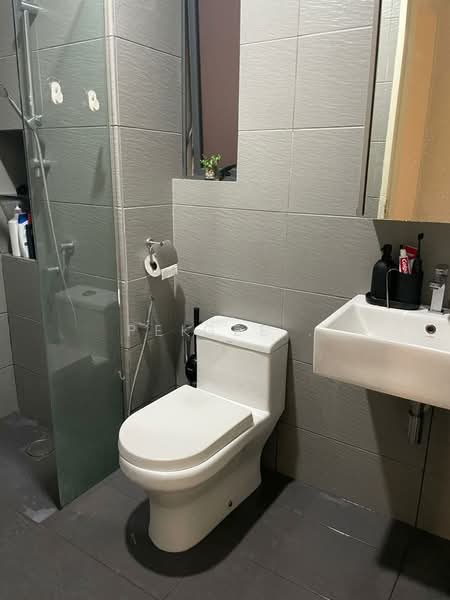 Servis Apartment untuk Dijual di Petalz Residences - PeiGee . - Bathroom - PropertyGuru.com.my