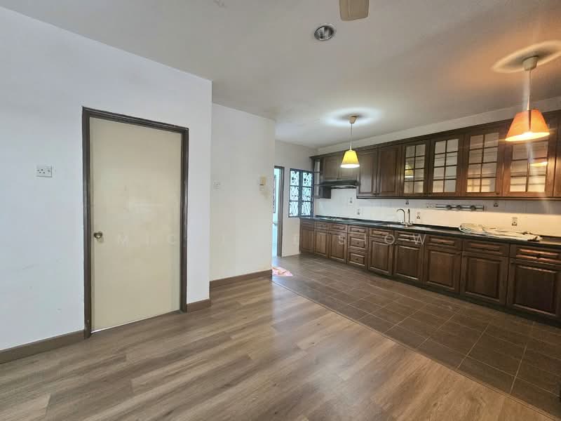 Rumah Teres 2 Tingkat untuk Dijual di Batu 9 (Cheras) - Michelle Siow - Kitchen - PropertyGuru.com.my