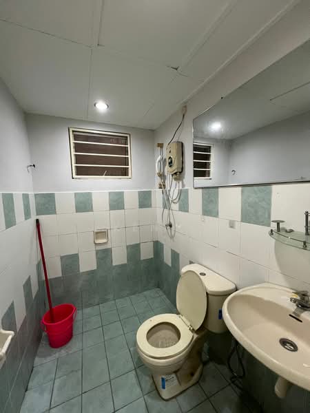 Condominium for Rent at Cengal Condominium - Ken . - Bathroom - PropertyGuru.com.my