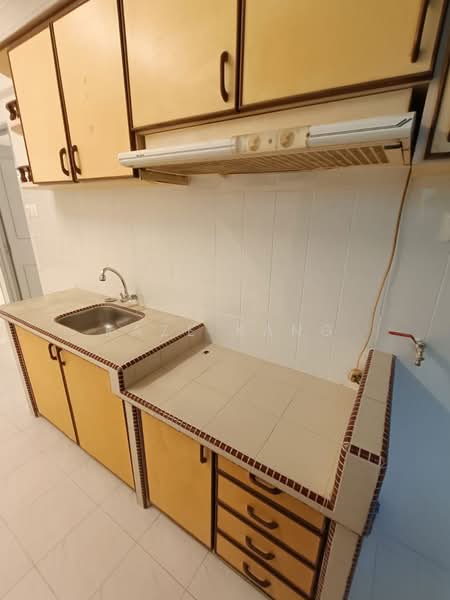 Rumah Flat untuk Disewa di Farlim 4 - Kaze Kang - Kitchen - PropertyGuru.com.my