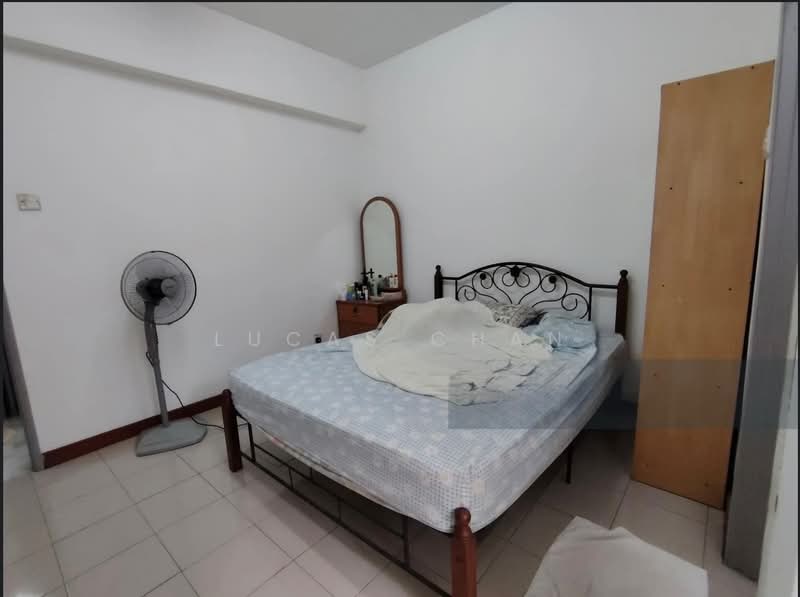 Kondominium untuk Dijual di Meadow Park 2 - Lucas Chan - Bedroom - PropertyGuru.com.my