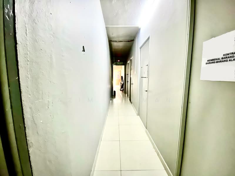 Shop for Sale in Bandar Tun Razak (Cheras) - Azim Othman - Corridor - PropertyGuru.com.my