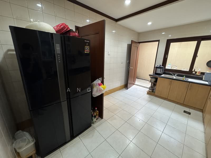 Rumah Berkembar untuk Dijual di Happy Garden (Kuchai Lama) - Angel Ng - Kitchen - PropertyGuru.com.my