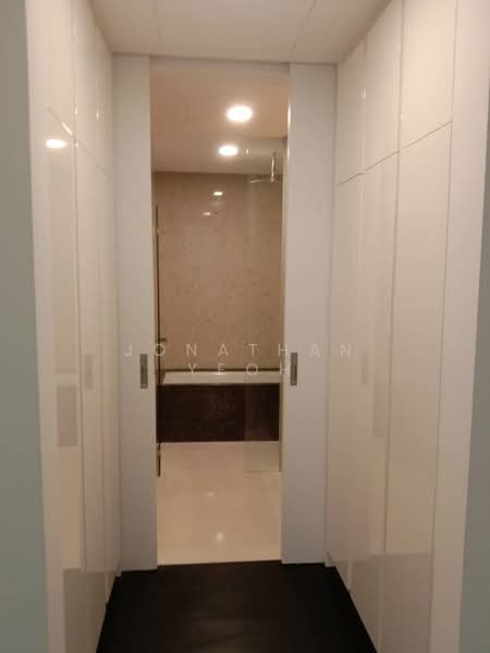 Servis Apartment untuk Disewa di Pavilion Damansara Heights - Jonathan Yeoh - Bathroom - PropertyGuru.com.my