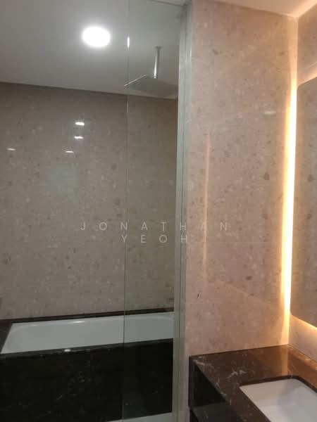 Servis Apartment untuk Disewa di Pavilion Damansara Heights - Jonathan Yeoh - Bathroom - PropertyGuru.com.my