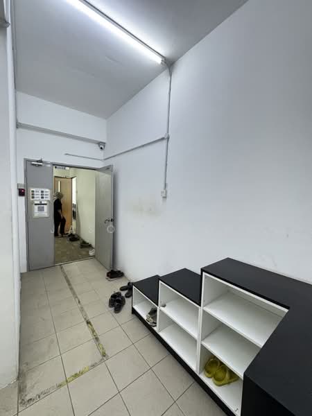 Shop / Office for Sale in Kota Damansara (Selangor) - Jason Chong - Entrance - PropertyGuru.com.my