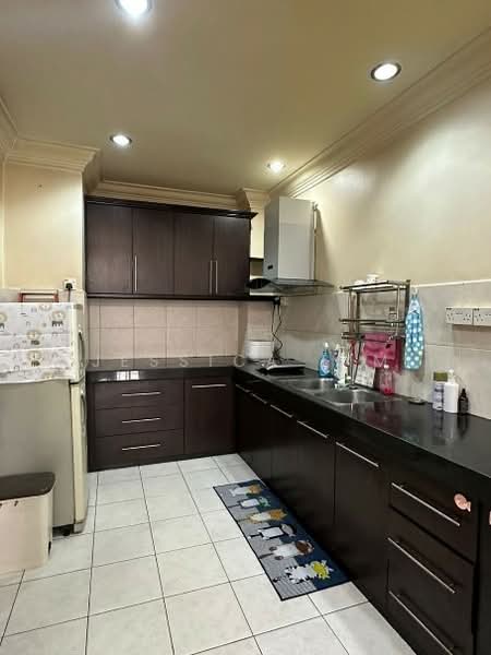 Condominium for Sale at Casa Tropicana - Jessica Lim - Kitchen - PropertyGuru.com.my