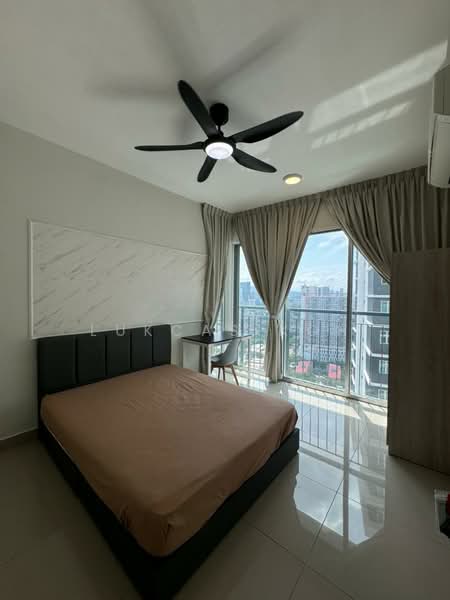 Servis Apartment untuk Disewa di Residensi MH Platinum 2 - Lukcas Koh - Balcony Bedroom - PropertyGuru.com.my