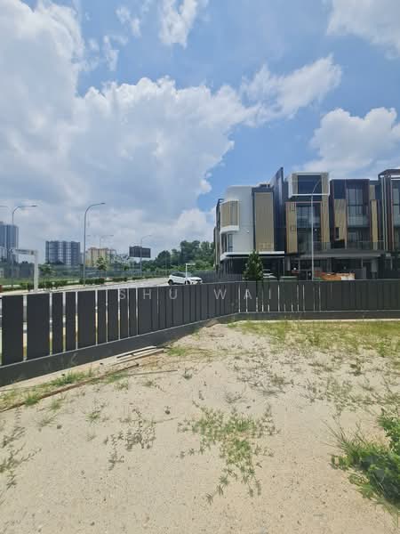3-storey Terraced House for Sale in Bandar Sunway (Sunway) - Shu Wai - Exterior - PropertyGuru.com.my