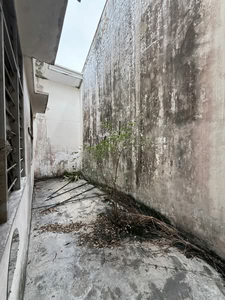 Shop for Sale in Taman Puteri Wangsa (Ulu Tiram) - Carolyn Goh - Exterior - PropertyGuru.com.my