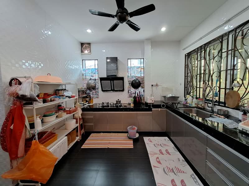 Bungalow for Sale in Bandar Puteri Puchong (Puchong) - Shanice Low - Kitchen - PropertyGuru.com.my