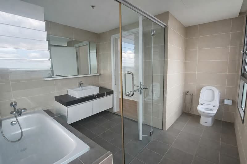 Condominium for Sale at Iskandar Residences - Chris Liew - Bathroom - PropertyGuru.com.my