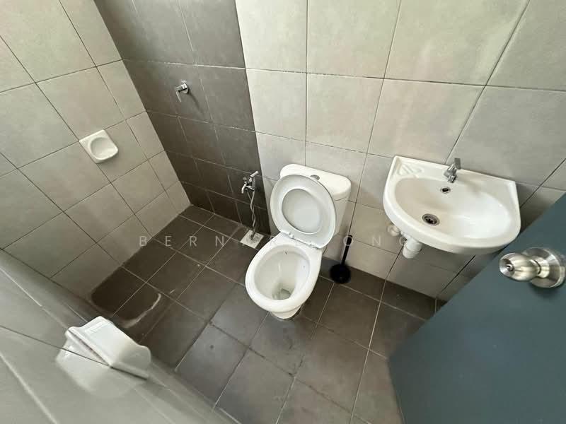 Rumah Teres 2 Tingkat untuk Dijual di Rawang (Selangor) - Bernard Ong - Bathroom - PropertyGuru.com.my