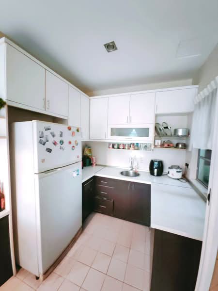 Apartment for Sale at Kings Height - Stella Teoh - Kitchen - PropertyGuru.com.my