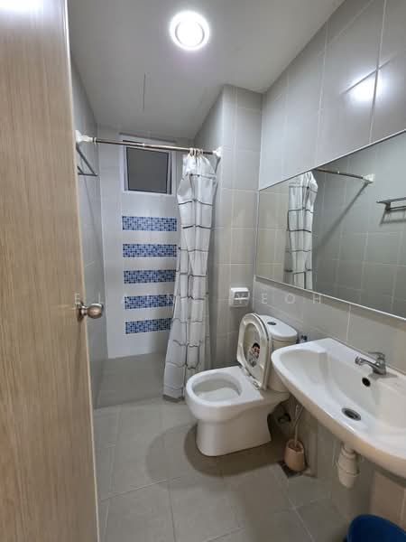 Condominium for Sale at i-Santorini - Elaine Yeoh - Bathroom - PropertyGuru.com.my