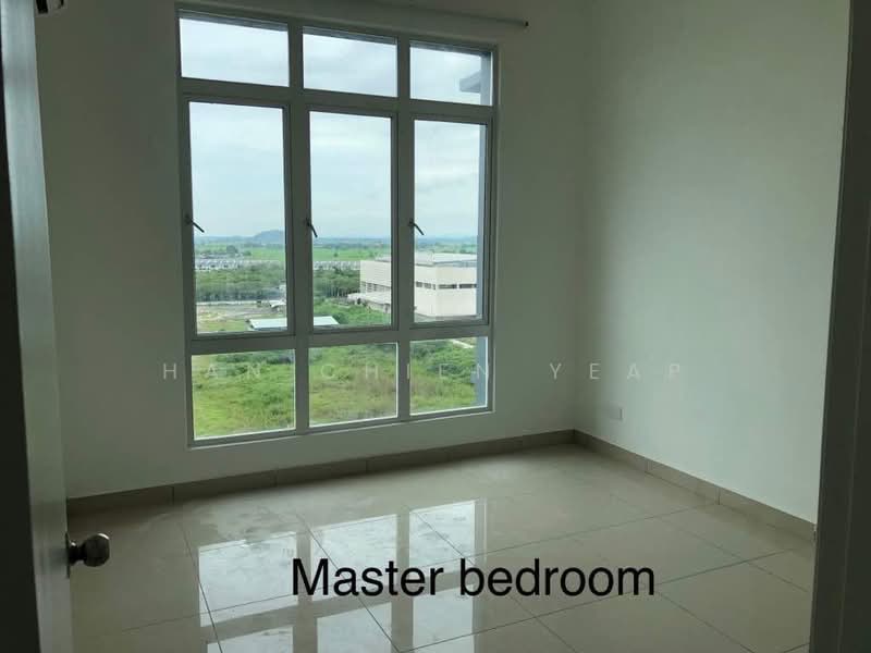 Service Residence for Sale at BM City Suites @ BM City Mall - Han Chien Yeap - Master Bedroom - PropertyGuru.com.my