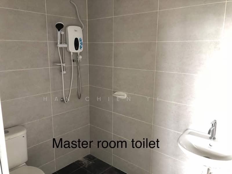 Service Residence for Sale at BM City Suites @ BM City Mall - Han Chien Yeap - Bathroom - PropertyGuru.com.my