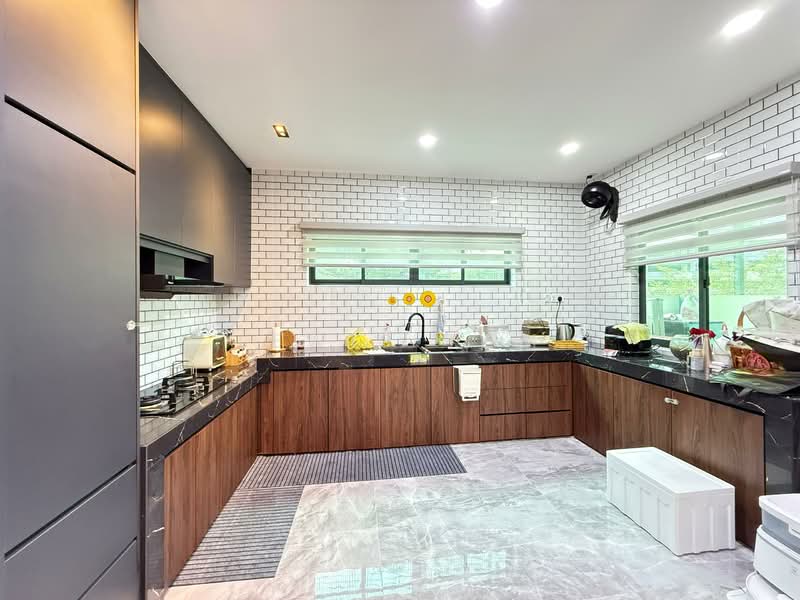Semi-Detached House for Sale in Setia Impian (Setia Alam) - Lewis Tam - Kitchen - PropertyGuru.com.my
