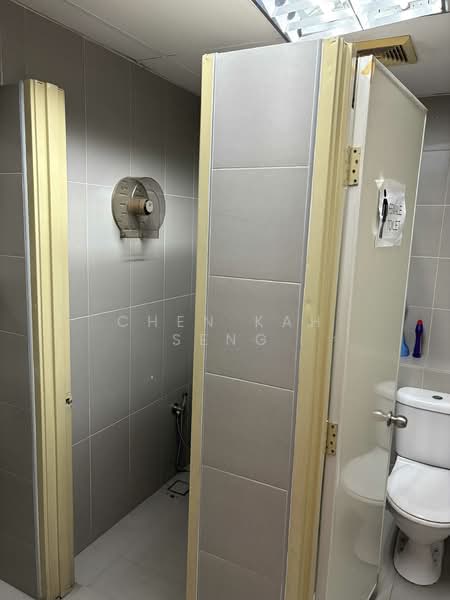 Office for Rent in Petaling Jaya (Selangor) - Chen Kah Seng - Bathroom - PropertyGuru.com.my