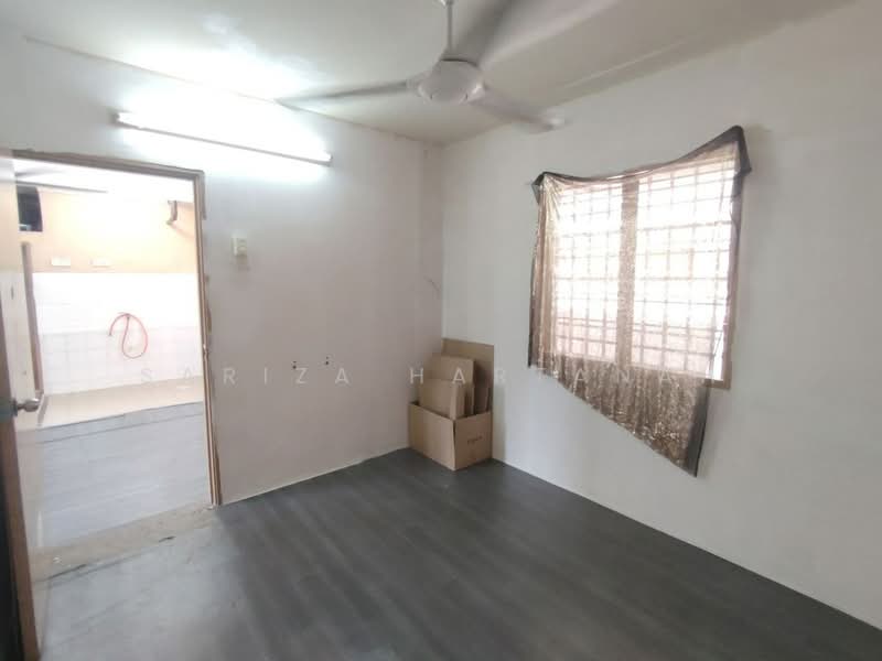 Rumah Flat untuk Dijual di Rebana Flat - Sariza Hartanah - Interior - PropertyGuru.com.my