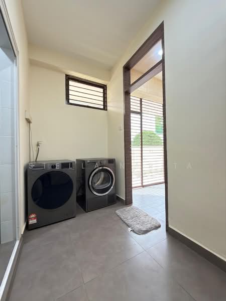 Bungalow for Rent in Taman Abad (Johor Bahru) - Stella Narita - PropertyGuru.com.my