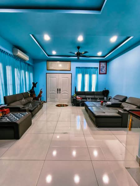 Terraced House for Sale in Taman Kota Masai (Pasir Gudang) - Azlan Ismail aiproperty - Living Room - PropertyGuru.com.my