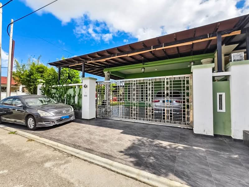 Terraced House for Sale in Taman Kota Masai (Pasir Gudang) - Azlan Ismail aiproperty - Exterior - PropertyGuru.com.my