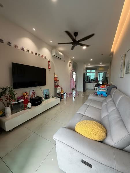 Servis Apartment untuk Dijual di SKS Habitat - Sharon Ong - Living Room - PropertyGuru.com.my