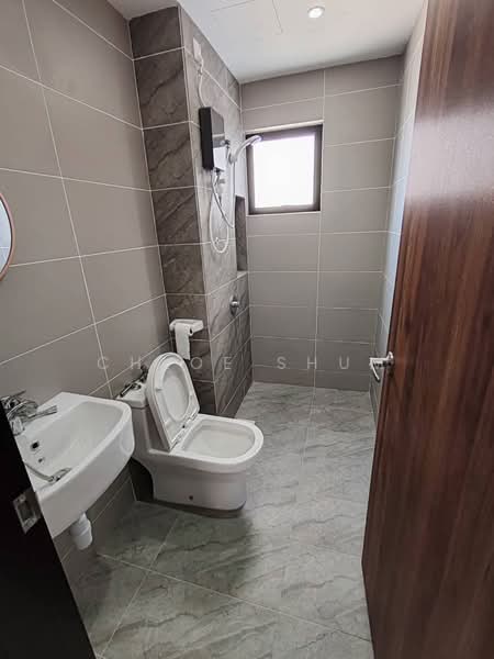 Servis Apartment untuk Dijual di Veranda Residence - Chloe Shum - Bathroom - PropertyGuru.com.my