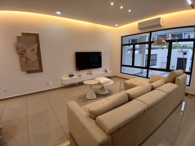Rumah Teres 2 Tingkat untuk Disewa di Shah Alam (Selangor) - Kelvin Pang - Living Room - PropertyGuru.com.my