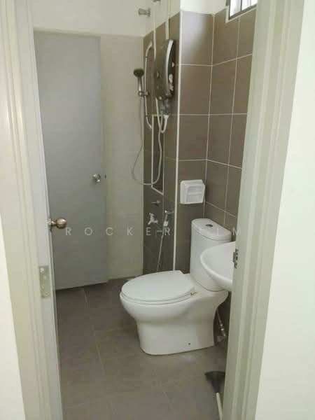 Rumah Teres 2 Tingkat untuk Dijual di Gelang Patah (Johor) - Rocker Lim - Bathroom - PropertyGuru.com.my