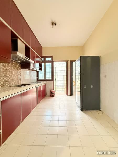 Rumah Teres 2 Tingkat untuk Dijual di Setia Impian (Setia Alam) - Reilynn Tue - Kitchen - PropertyGuru.com.my