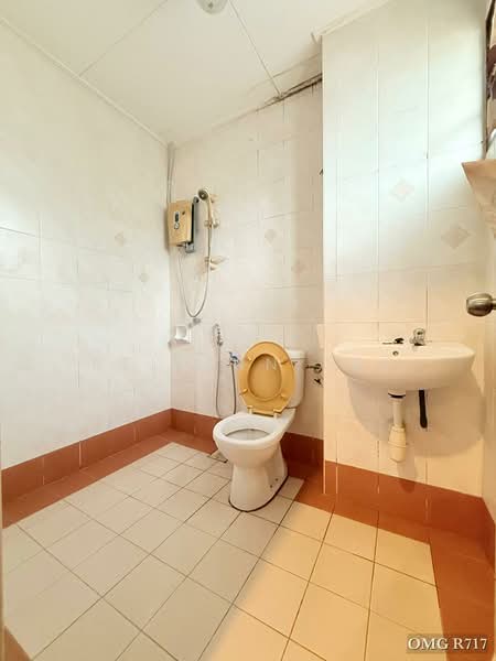 Rumah Teres 2 Tingkat untuk Dijual di Setia Impian (Setia Alam) - Reilynn Tue - Bathroom - PropertyGuru.com.my