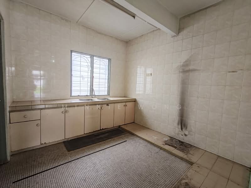 2-storey Terraced House for Sale in Bandar Country Homes (Rawang) - Minnie Wong - Kitchen - PropertyGuru.com.my